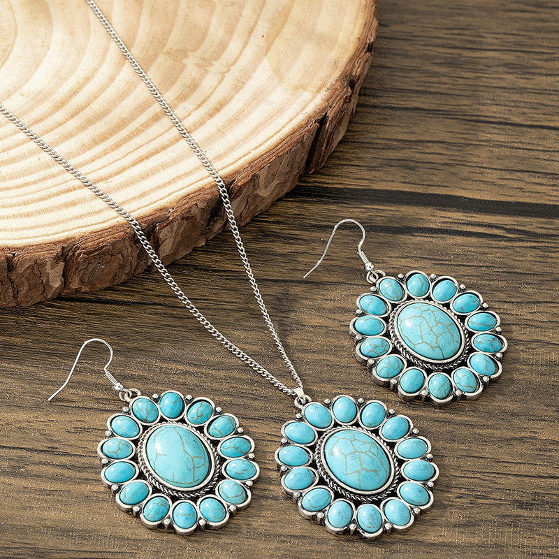 Western Style Turquoise Necklace Earrings Set