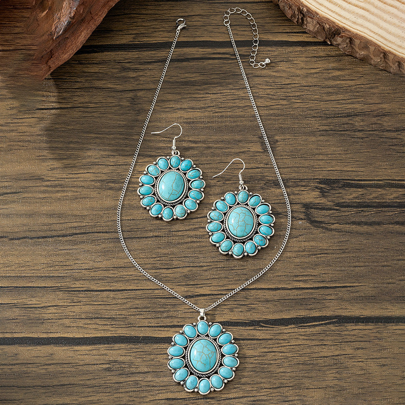 Western Style Turquoise Necklace Earrings Set